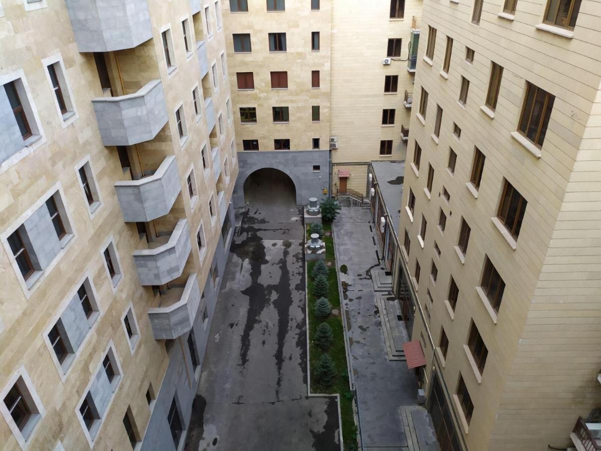 Arch Apart Hotel Erevan Esterno foto