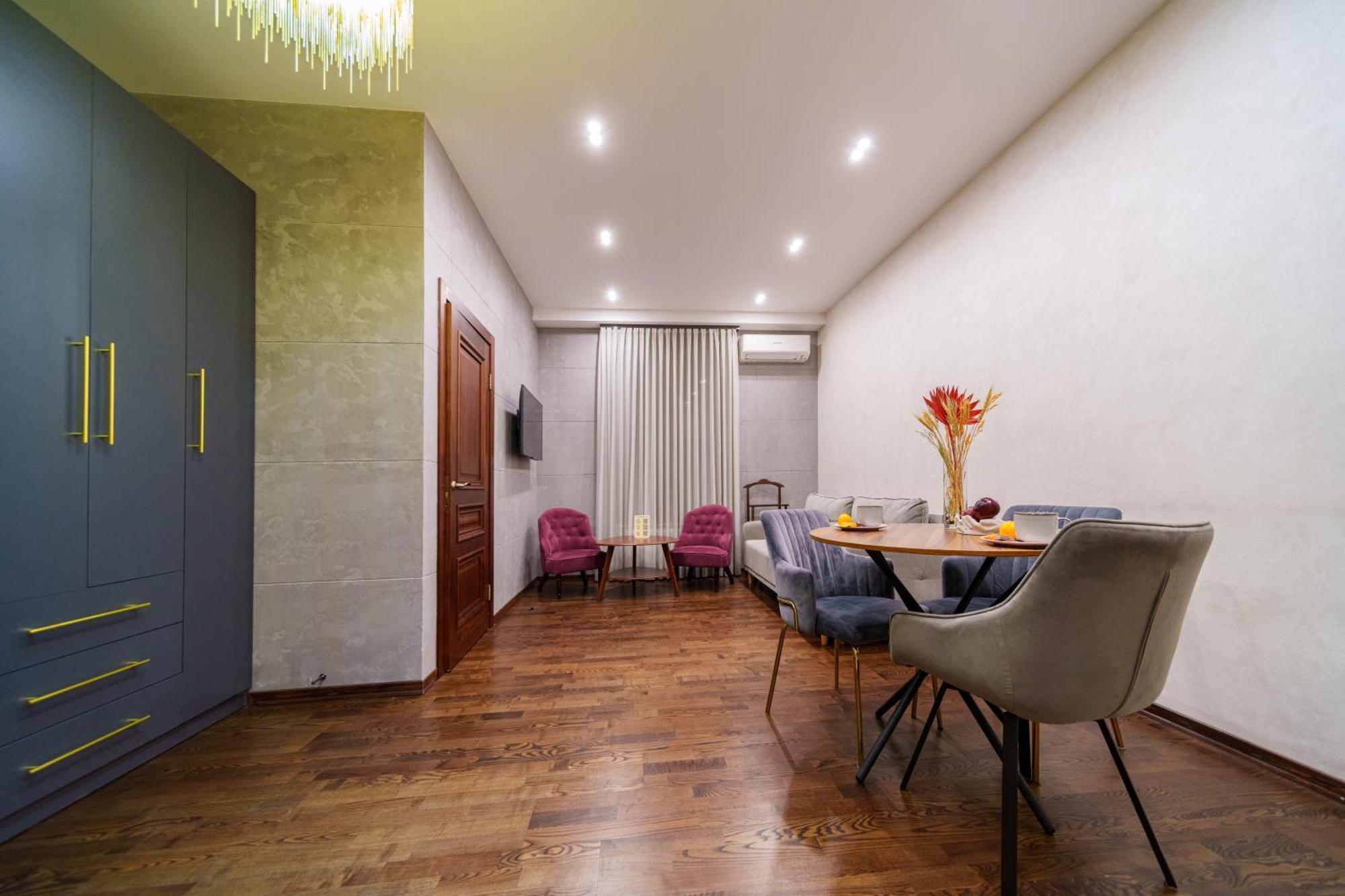 Arch Apart Hotel Erevan Esterno foto